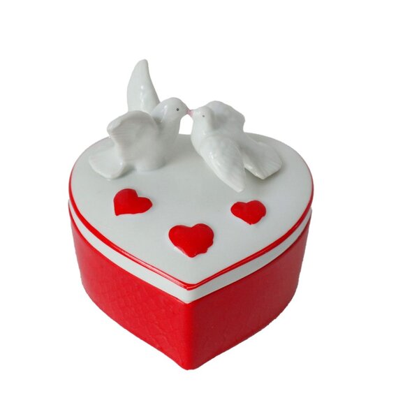 LEFTON Kissing Doves and Heart Box - Valentines Day GIft, Ceramic Porcelain - Picture 1 of 6